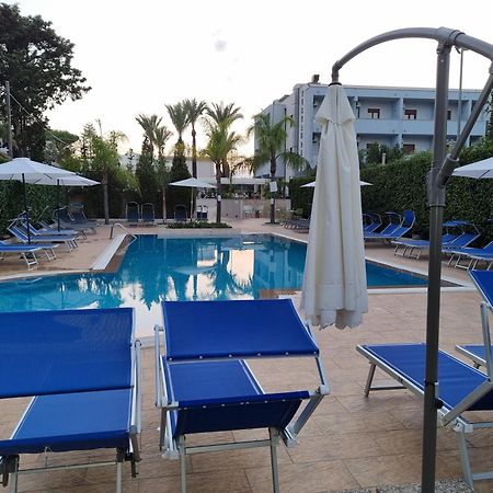 Hotel Costa Azul Balestrate Buitenkant foto