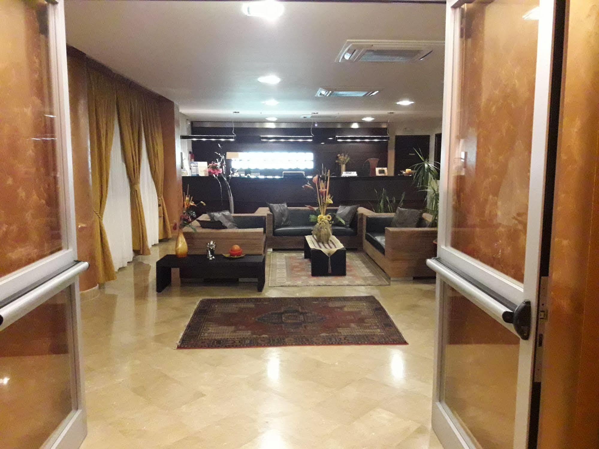 Hotel Costa Azul Balestrate Buitenkant foto