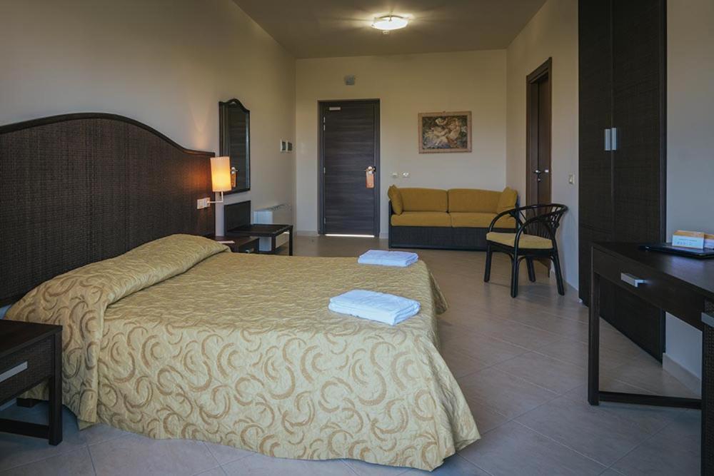 Hotel Costa Azul Balestrate Buitenkant foto